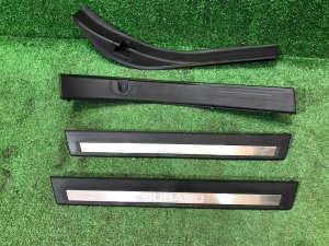 Накладки на пороги 94060AJ071, 94061AJ020, 94061AJ030 SUBARU LEGACY