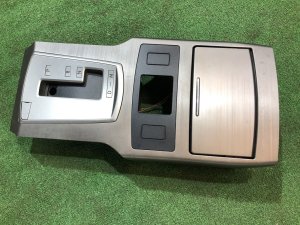 Пластик вокруг селектора подстаканник 92122AJ000 SUBARU LEGACY