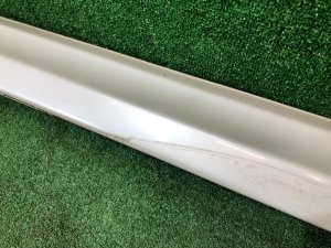 Embaladeira esquerda SUBARU LEGACY OEM 96051AJ030WU BR9 BRG BRM 2011 White Pearl 37J