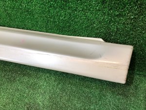 Embaladeira esquerda SUBARU LEGACY OEM 96051AJ030WU BR9 BRG BRM 2011 White Pearl 37J
