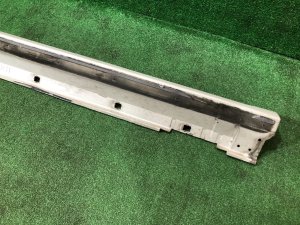 右サイドシル SUBARU LEGACY OEM 96051AJ020WU BR9 BRG BRM 2011 White Pearl 37J