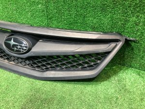 Grille SUBARU LEGACY OEM 91121AJ011 BR9 BRG BRM 2011 White Pearl 37J