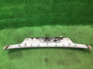 バックドアガーニッシュ SUBARU LEGACY OEM 91119AJ080WU BR9 2011 White Pearl 37J