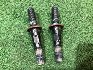Болты передних рычагов SUBARU LEGACY OEM 21067GA050 BR9 2011