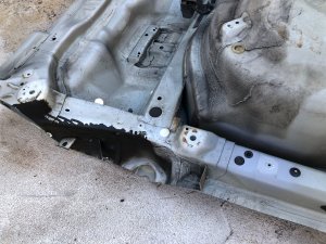 备胎槽 SUBARU LEGACY OEM 52122YC0529P, 52401AJ0209P, 52150YC2109P, 52150YC2209P BMG 2013 White Pearl 37J