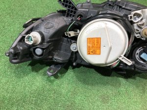右ヘッドライト SUBARU LEGACY OEM 84001AG340 BP5 2007