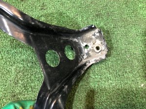 フロントグリルブラケット SUBARU LEGACY OEM 91165AE130 BH5 2002 SILVER 01G