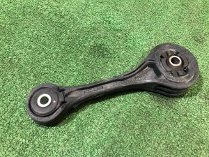 Soporte de la caja de cambios automática SUBARU WRX STI OEM 41040FE000 VAB 2015 EJ20Y MT6