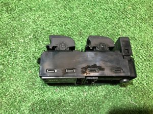 Window control module DAIHATSU TANTO OEM 84820-B2440 LA600S 2017 KF