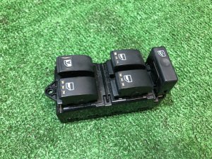 Window control module DAIHATSU TANTO OEM 84820-B2440 LA600S 2017 KF