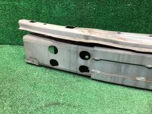 Refuerzo del parachoques delantero SUBARU LANCASTER OEM 57711AE150 BHE 2000