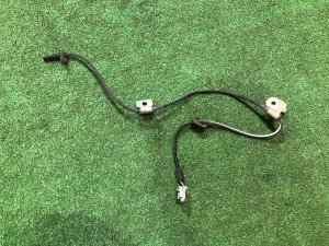 เซ็นเซอร์ ABS หน้าขวา 27540AG100 SUBARU EXIGA