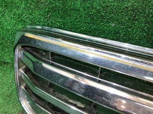 Rejilla del radiador TOYOTA LAND CRUISER 100 OEM 53111-60340 J100