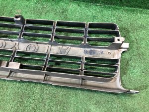 Решетка радиатора LAND CRUISER 80 до рест 1990-1994г TOYOTA LAND CRUISER OEM 53111-60060, 53111-60100 J80