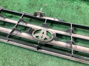 中网 2й рестайлинг 2005-2007г TOYOTA LAND CRUISER OEM 53101-60260, 53101-60967 J100