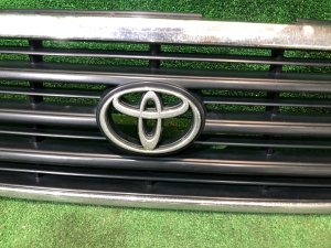 中网 до рест/1й рестайлинг 1998-2005г TOYOTA LAND CRUISER 100 OEM 53111-60350, 531016020 J100