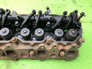 Cabeça do motor esquerda с коромыслом! ISUZU GIGA OEM 1-11110-833-0 CXZ82K1D 2007 12PE1