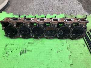 Cabeça do motor esquerda с коромыслом! ISUZU GIGA OEM 1-11110-833-0 CXZ82K1D 2007 12PE1
