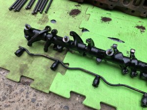 Cabeça do motor esquerda с коромыслом! ISUZU GIGA OEM 1-11110-833-0 CXZ82K1D 2007 12PE1