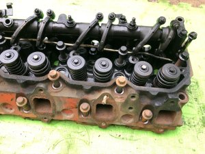Culata derecha с коромыслом! ISUZU GIGA OEM 1-11110-834-0 CXZ82K1D 2007 12PE1