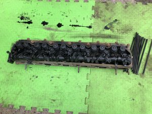 Culata derecha с коромыслом! ISUZU GIGA OEM 1-11110-834-0 CXZ82K1D 2007 12PE1