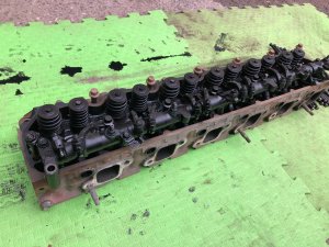 Culata derecha с коромыслом! ISUZU GIGA OEM 1-11110-834-0 CXZ82K1D 2007 12PE1