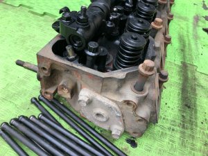 Culata derecha с коромыслом! ISUZU GIGA OEM 1-11110-834-0 CXZ82K1D 2007 12PE1