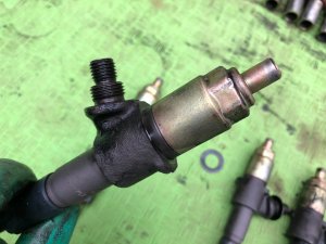 หัวฉีด +стаканы ISUZU GIGA OEM 1-15300-406-0, 105118-8090 CXZ82K1D 2007 12PE1