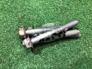 Parafusos da travessa dianteira SUBARU EXIGA OEM 901000304 YA5 2009